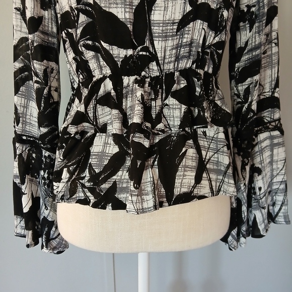 ASTR The Label Tie Front Bell Sleeve Peplum Top - Picture 10 of 14